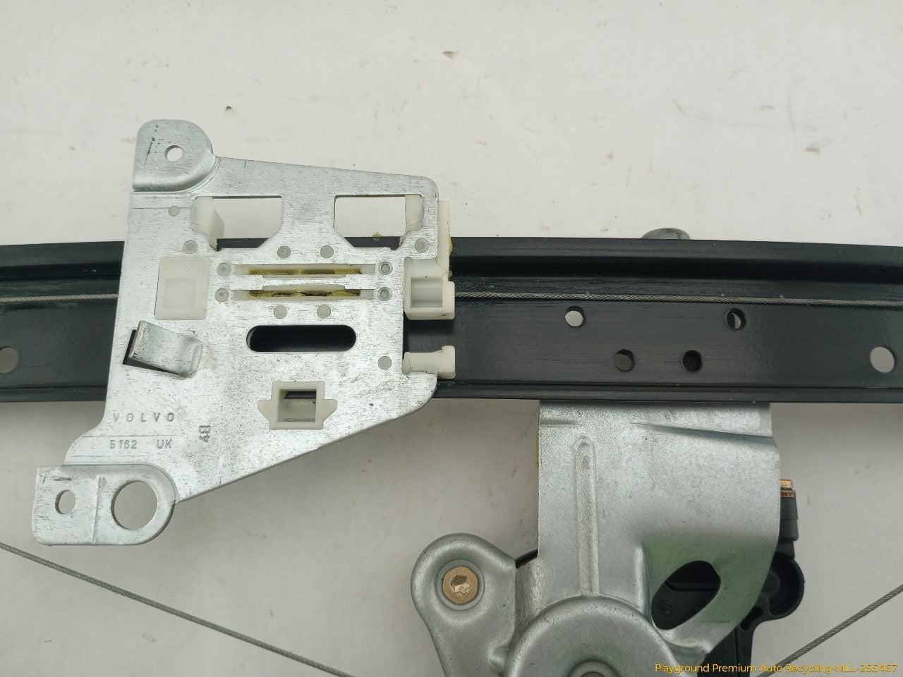 Volvo XC70 Passenger Right Rear Window Regulator