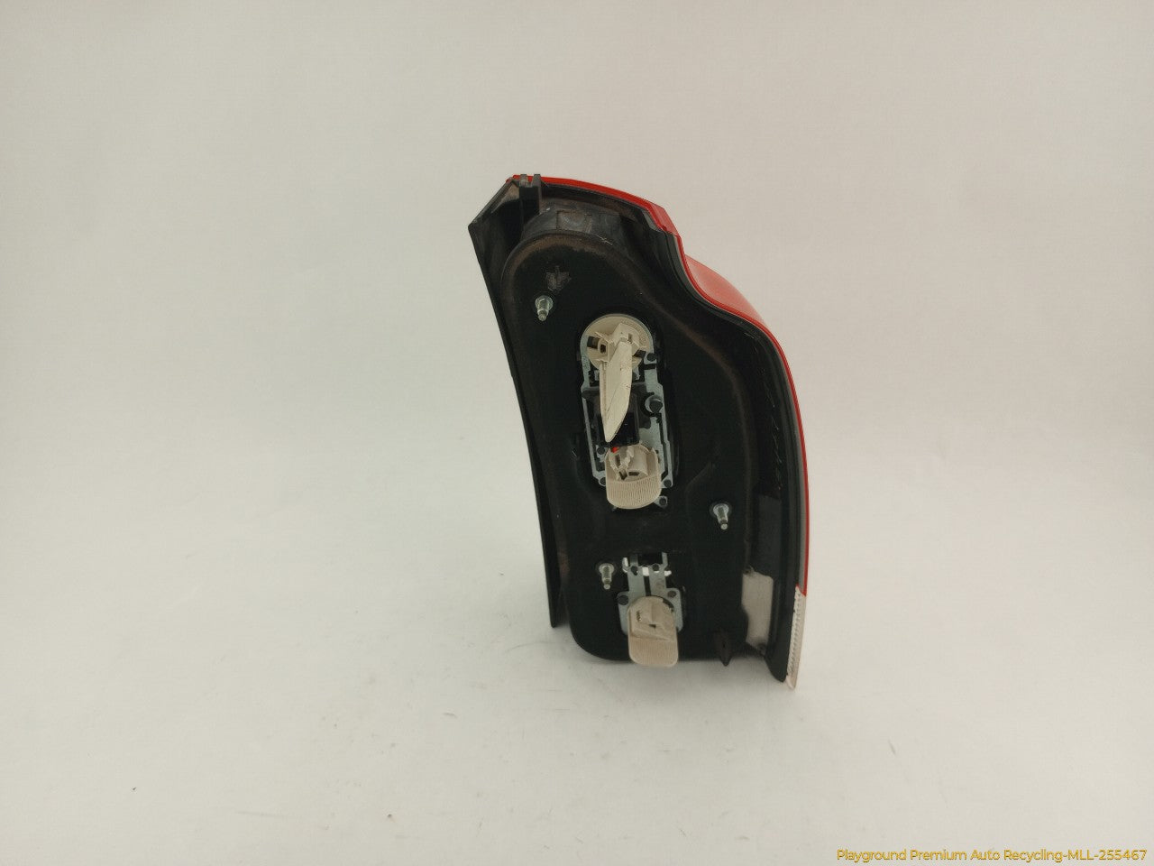 Volvo XC70 Driver Left Lower Tail Lamp - 0