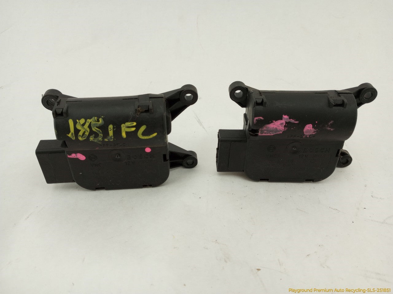 Audi S4 Set Of 6 AC Air Vent Flap Actuators - 0