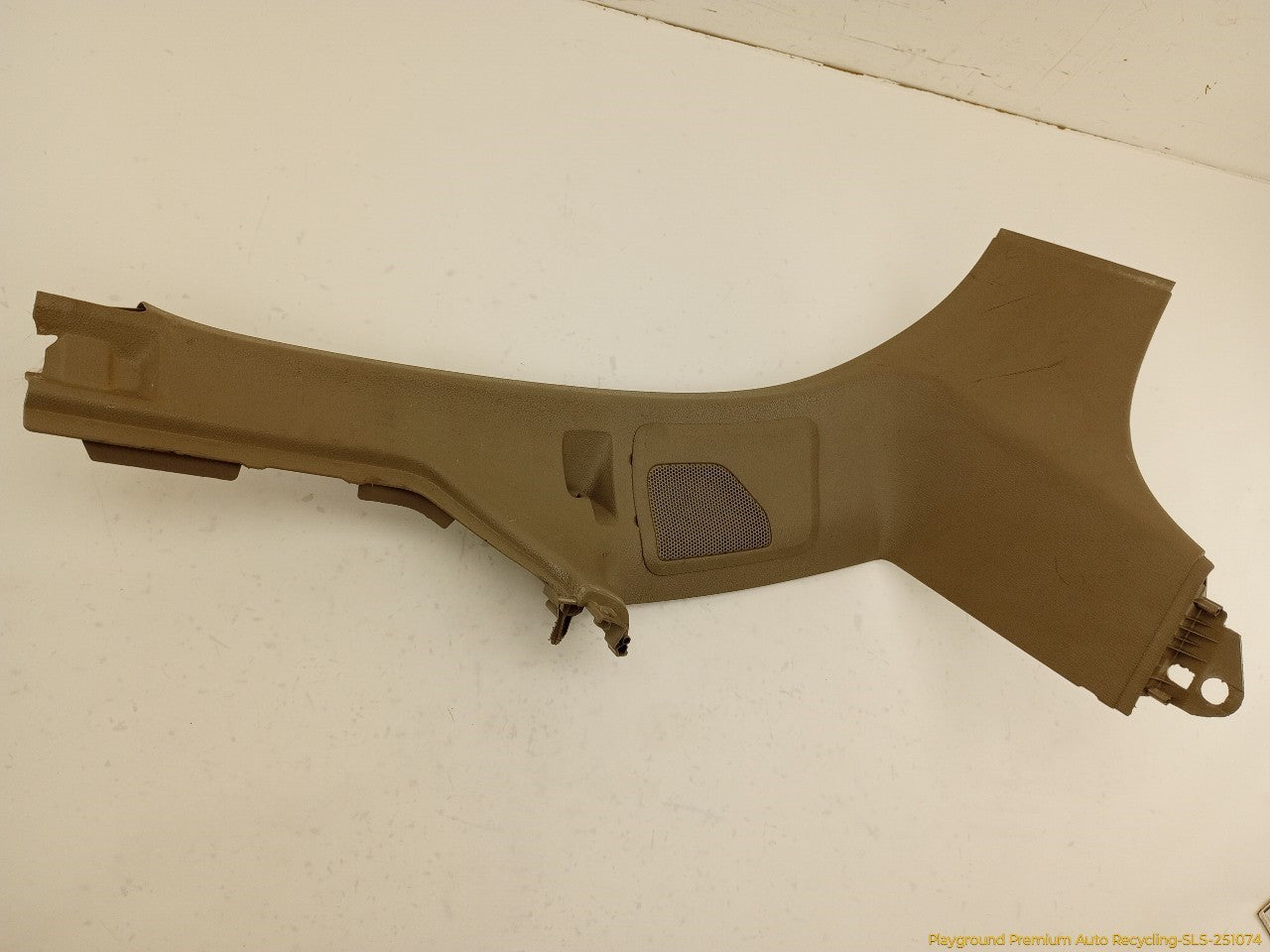 Volvo XC70 Pair Of Lower Rear Quarter Trim