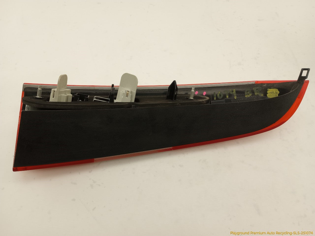 Volvo XC70 Pair Of Passenger Right Tail Lamps