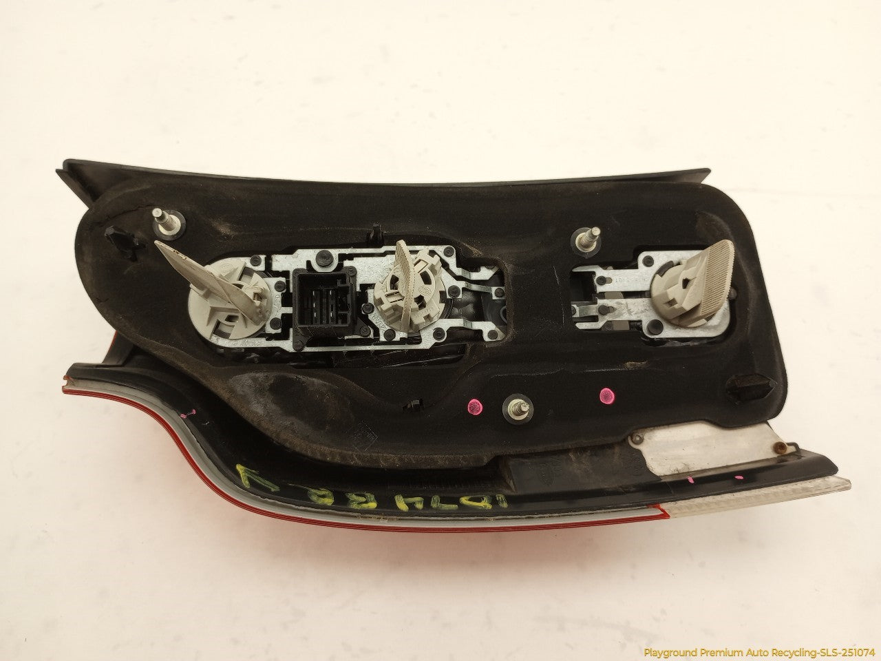 Volvo XC70 Pair Of Passenger Right Tail Lamps