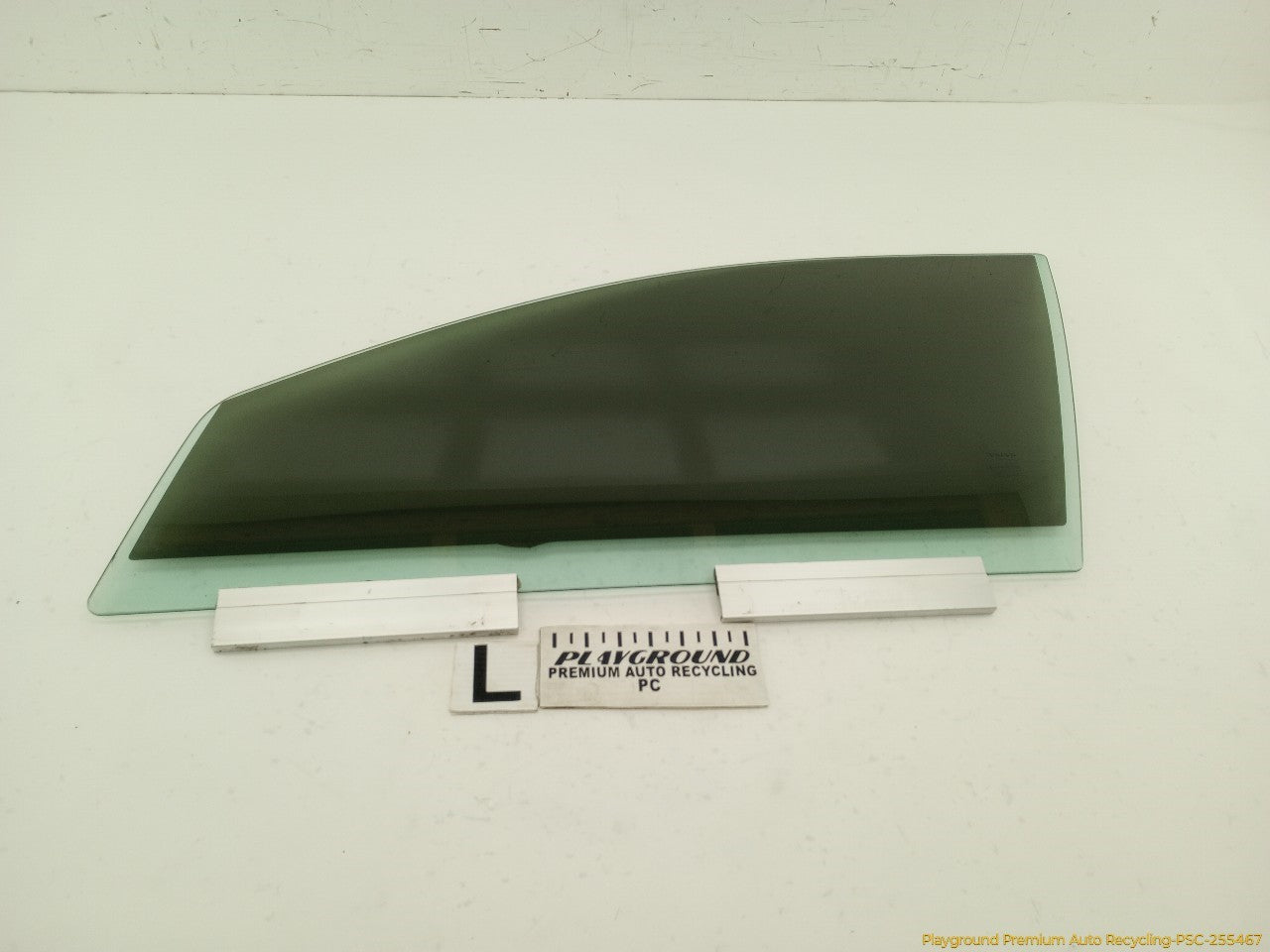 Volvo XC70 Driver Left Front Door Window Glass