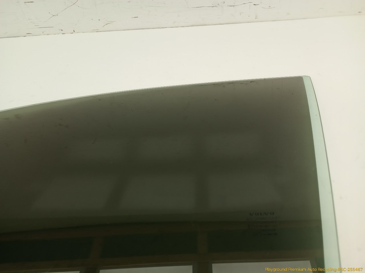 Volvo XC70 Driver Left Front Door Window Glass