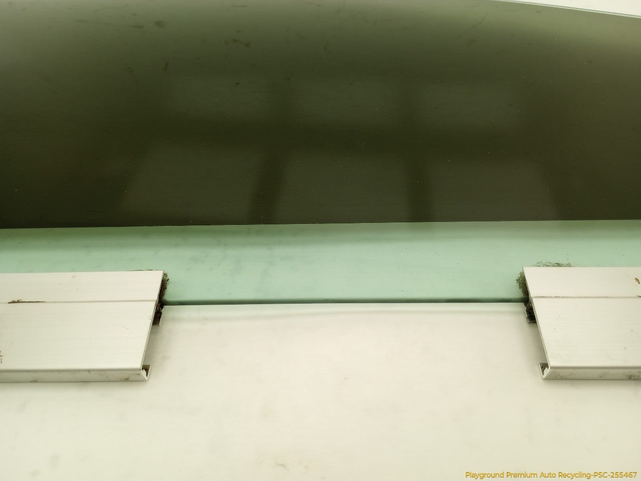 Volvo XC70 Passenger Right Front Door Window Glass