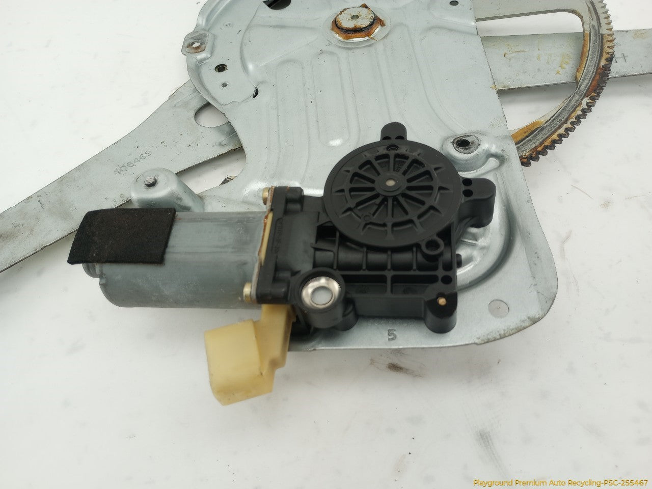 Volvo XC70 Driver Left Front Door Window Regulator