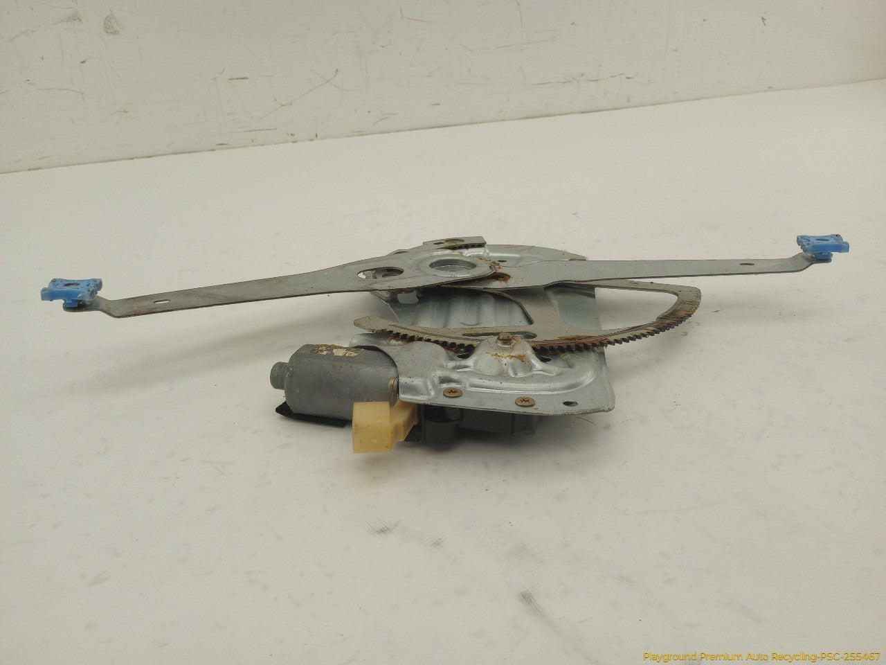 Volvo XC70 Passenger Right Front Door Window Regulator