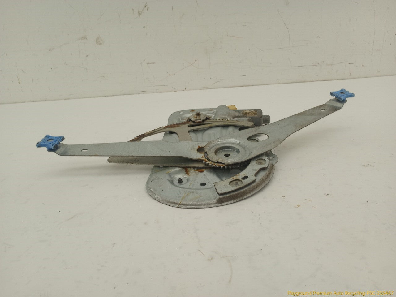 Volvo XC70 Passenger Right Front Door Window Regulator