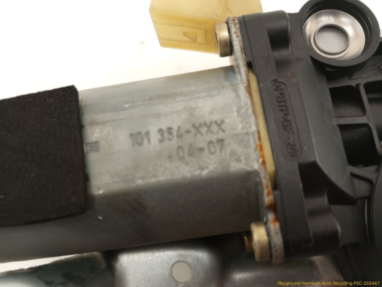 Volvo XC70 Passenger Right Front Door Window Regulator