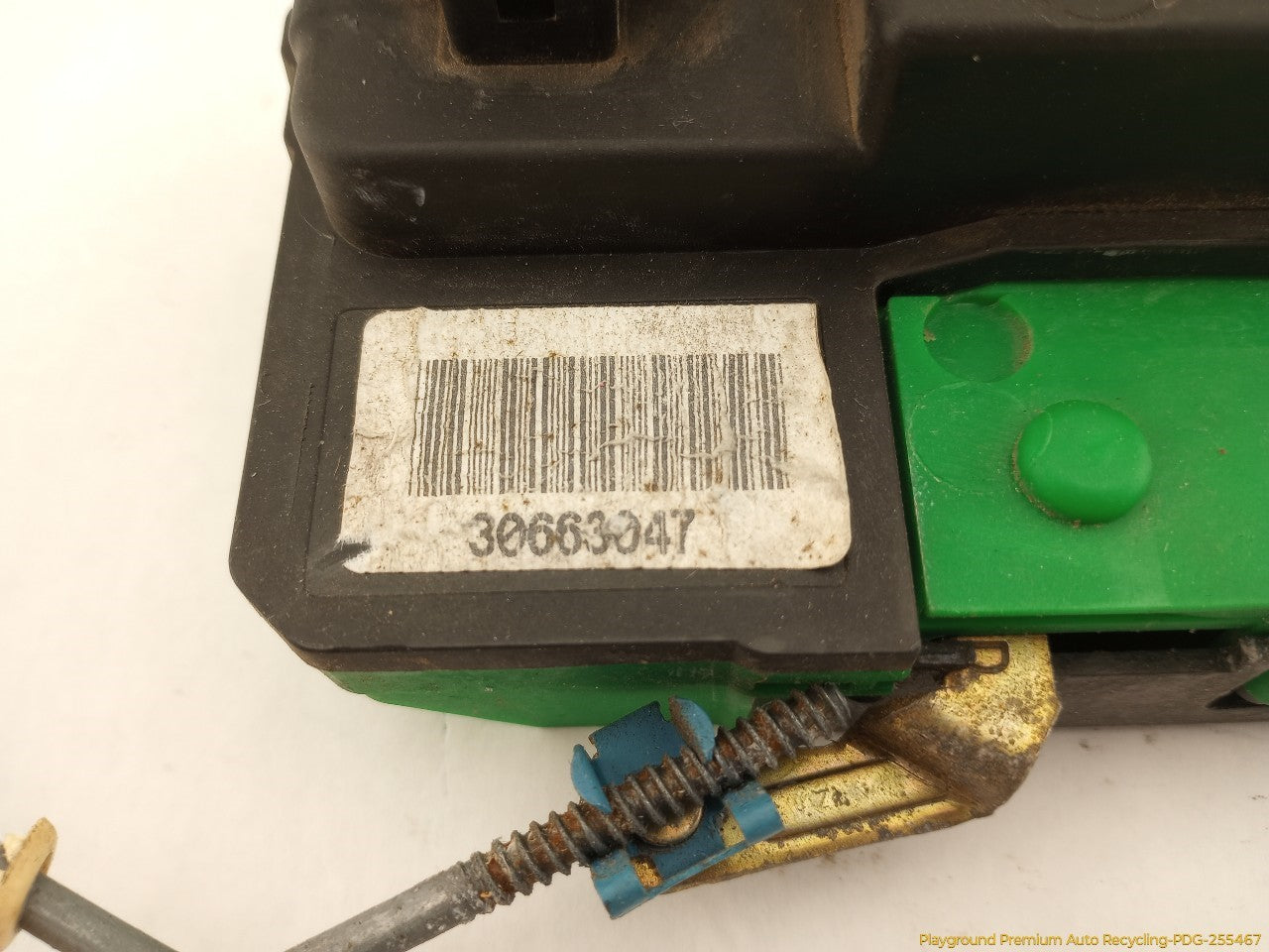 Volvo XC70 Passenger Right Front Door Lock Actuator