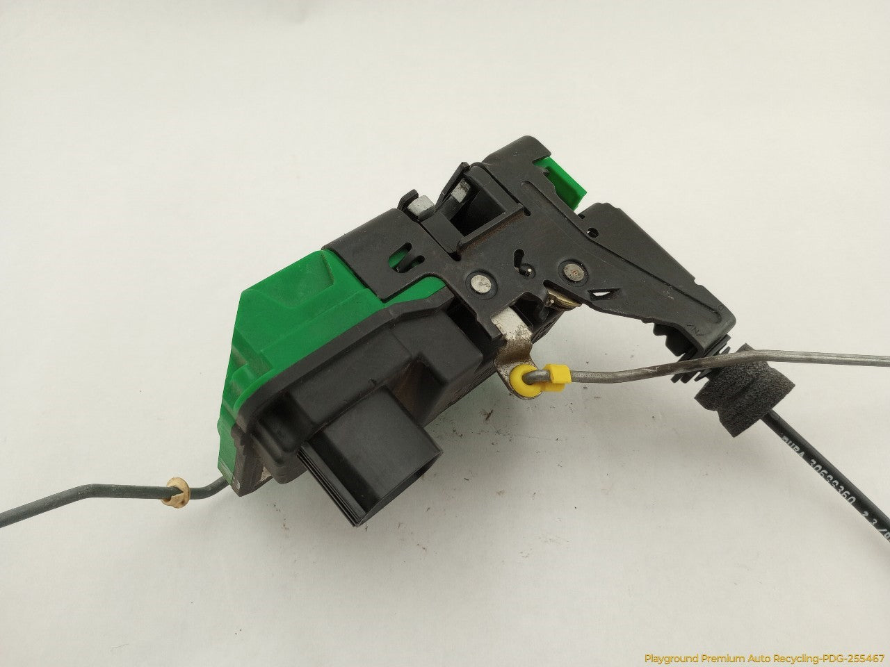 Volvo XC70 Passenger Right Front Door Lock Actuator
