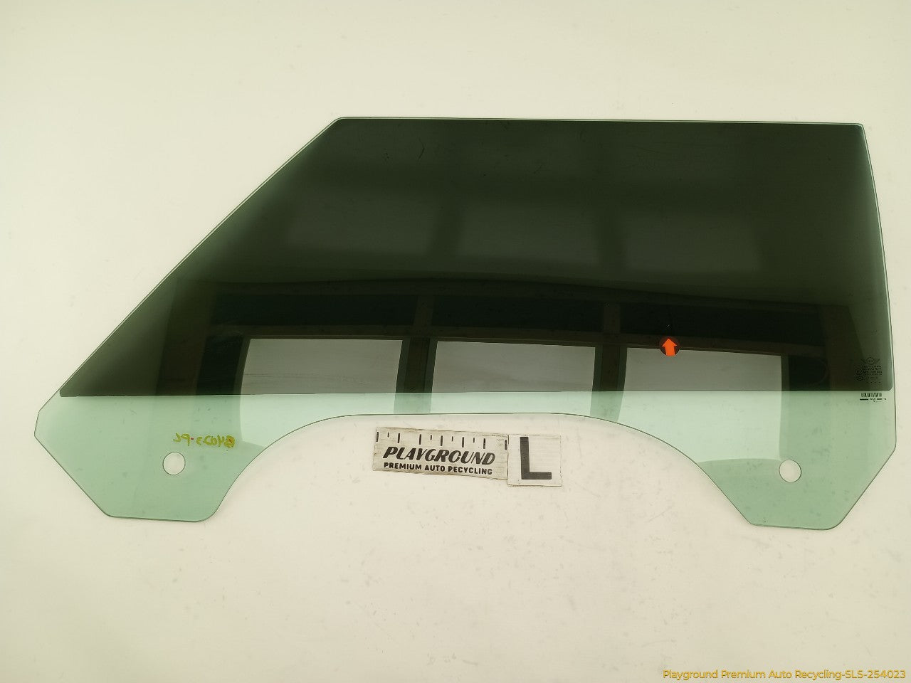 Mini Clubman Driver Left Front Door Window Glass