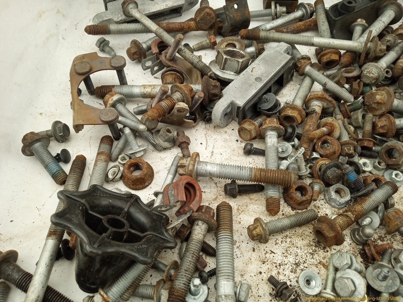 Saab 9-3 Dismantling Hardware Fasteners Bolts & Nuts