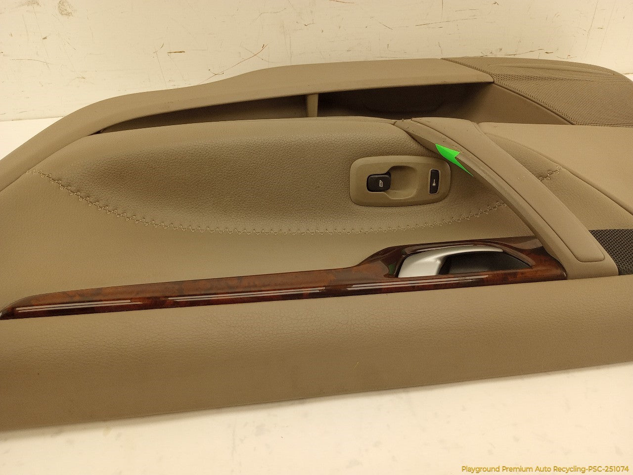 Volvo XC70 Passenger Right Front Door Trim