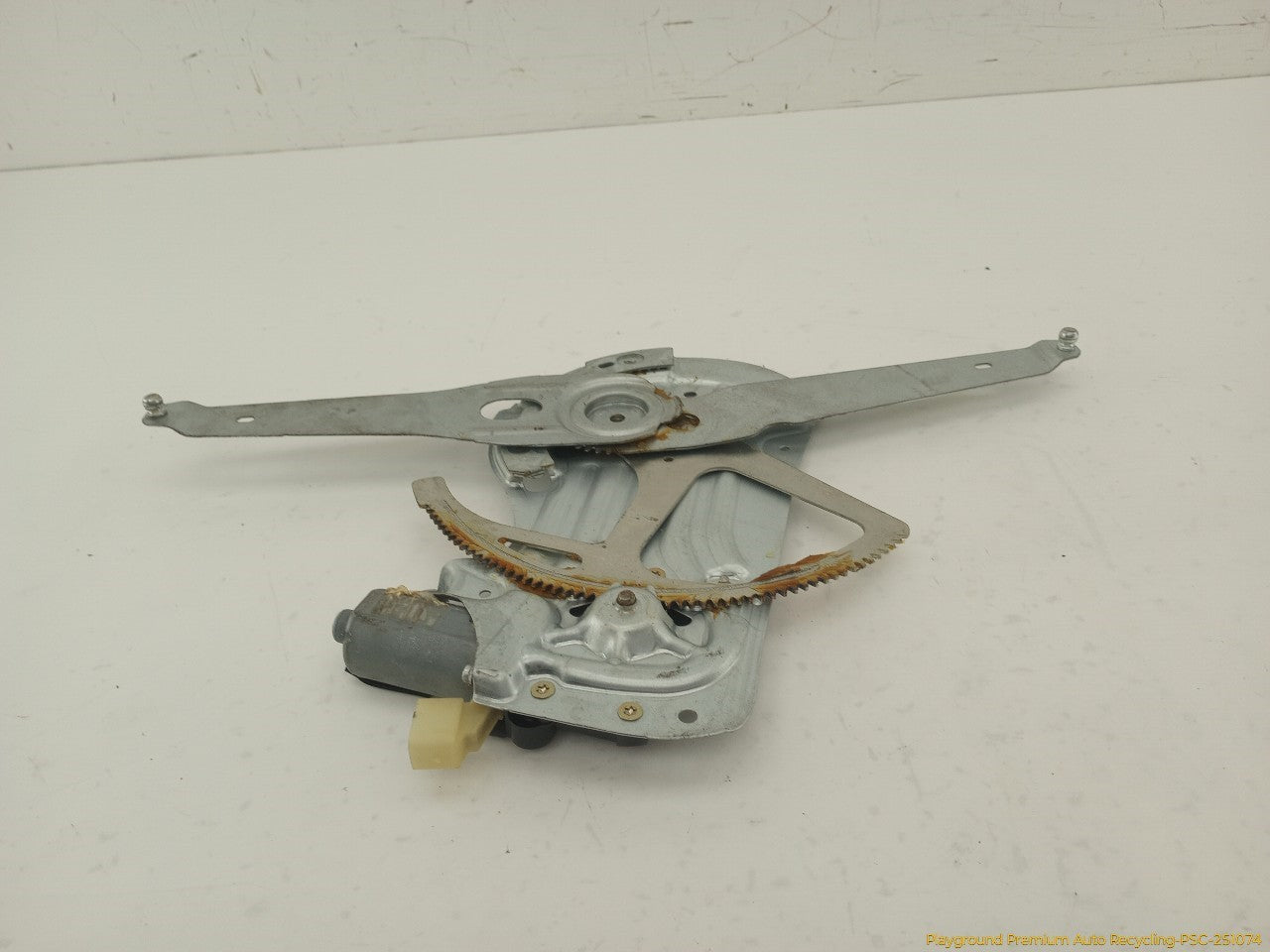 Volvo XC70 Passenger Right Front Door Window Regulator - 0