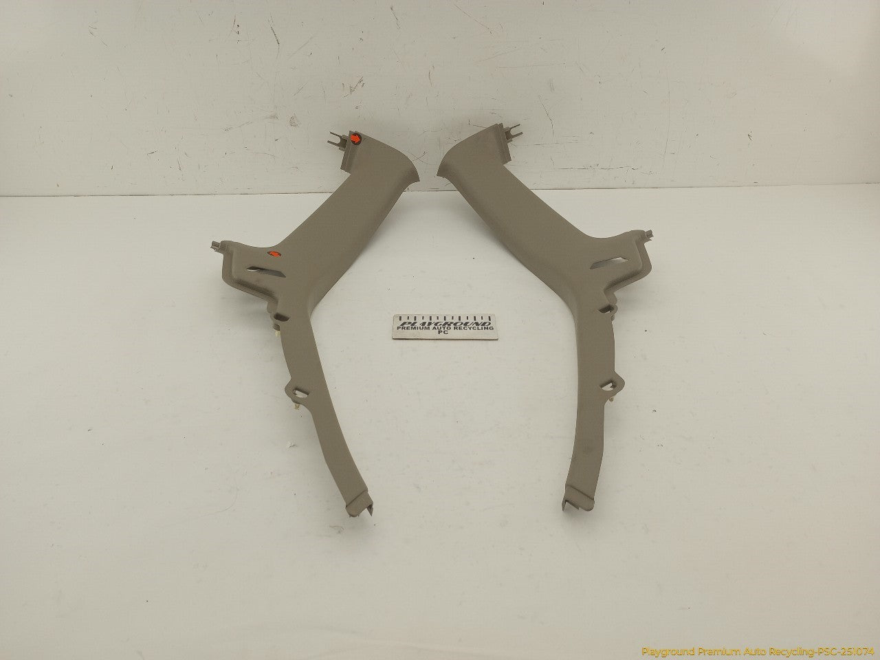 Volvo XC70 Pair Of C Pillar Trim