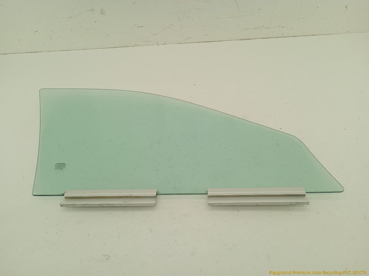 Volvo XC70 Driver Left Front Door Window Glass - 0