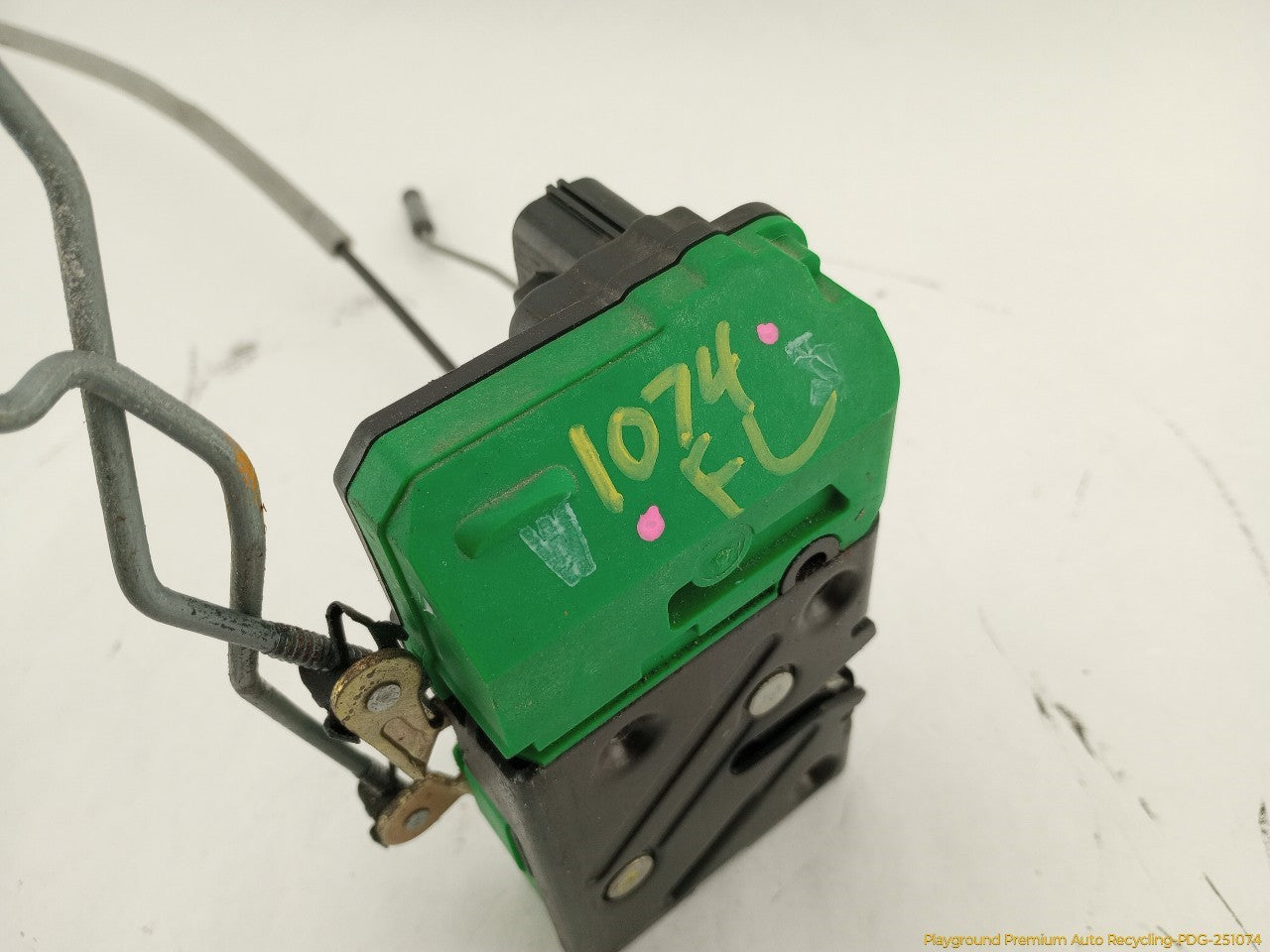 Volvo XC70 Driver Left Front Door Lock Actuator
