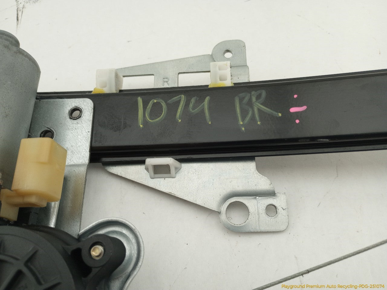 Volvo XC70 Passenger Right Rear Window Regulator