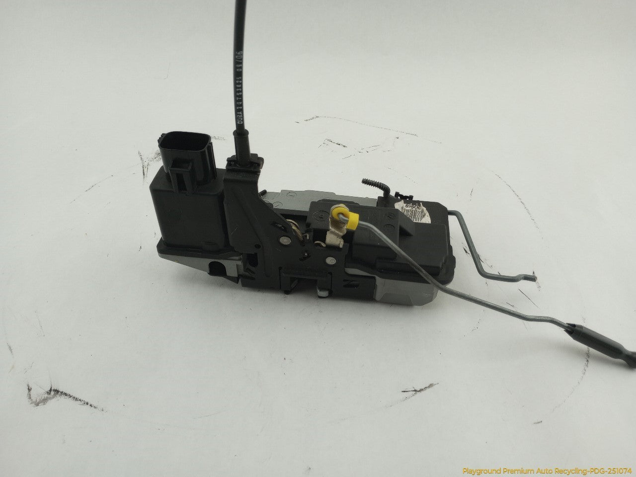 Volvo XC70 Passenger Right Rear Door Lock Actuator - 0