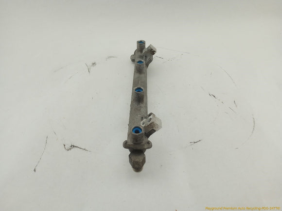 Saab 903 Fuel Injector Rail