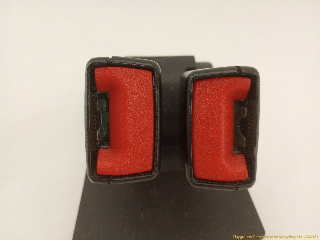 Mini Clubman Rear Center Seat Belt Buckle