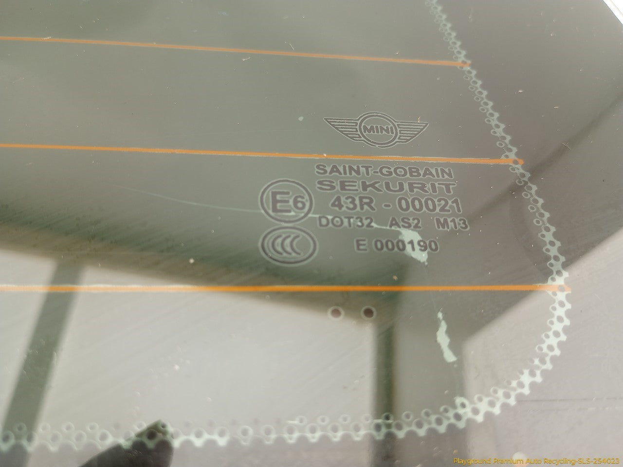 Mini Clubman Passenger Right Rear Back Glass
