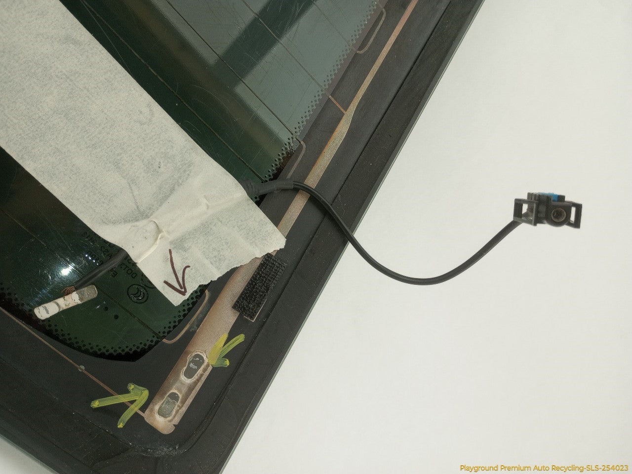 Mini Clubman Driver Left Rear Back Glass
