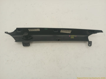 Mini Clubman Passenger Right Front Knee Roll Dash Trim - 0