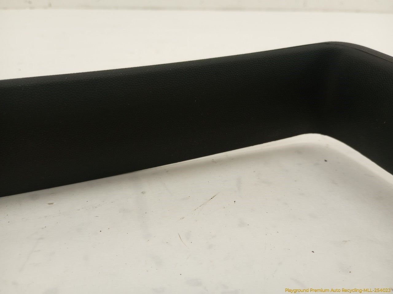 Mini Clubman Passenger Right Rear Trunk Upper Window Trim