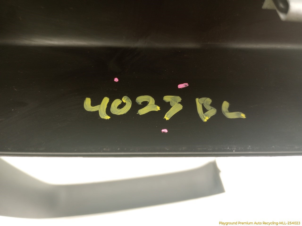 Mini Clubman Driver Left Rear Trunk Upper Window Trim