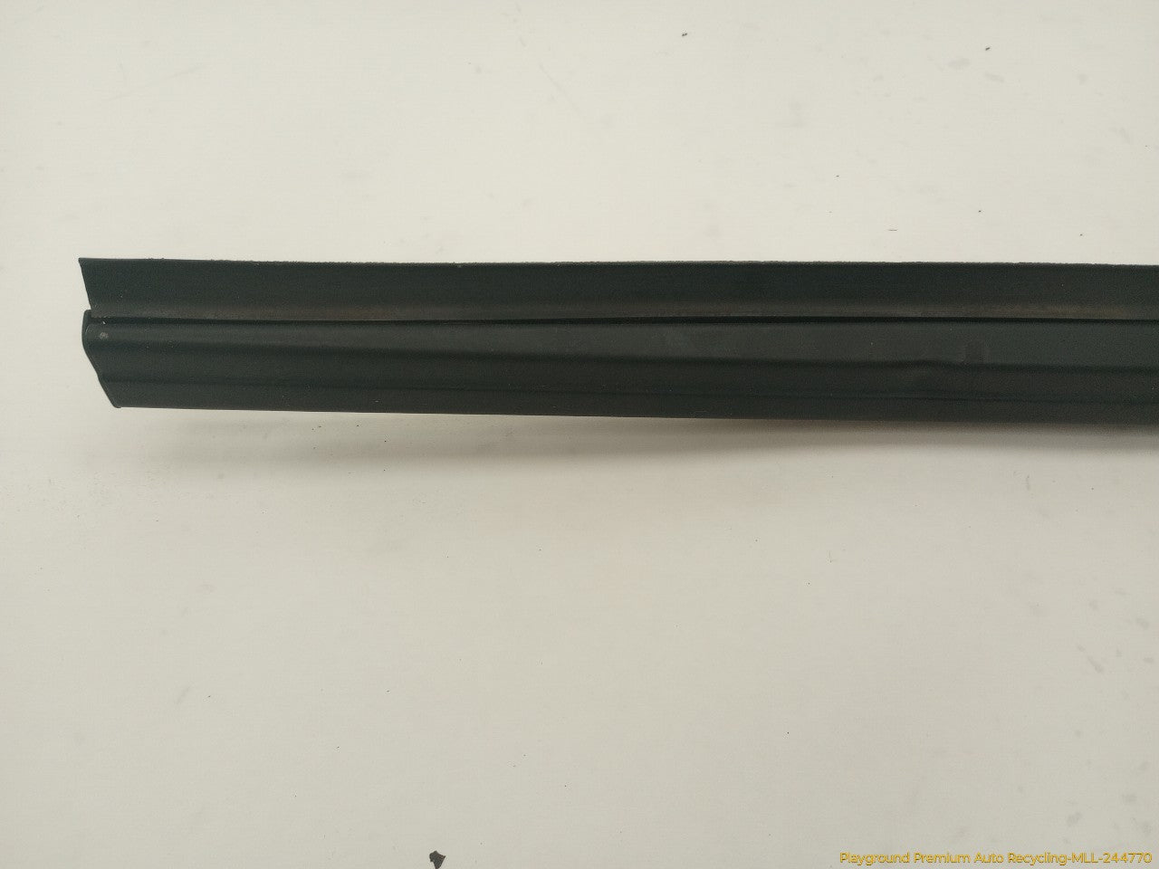 Ford Mustang Pair Of Exterior Quarter Side Trim