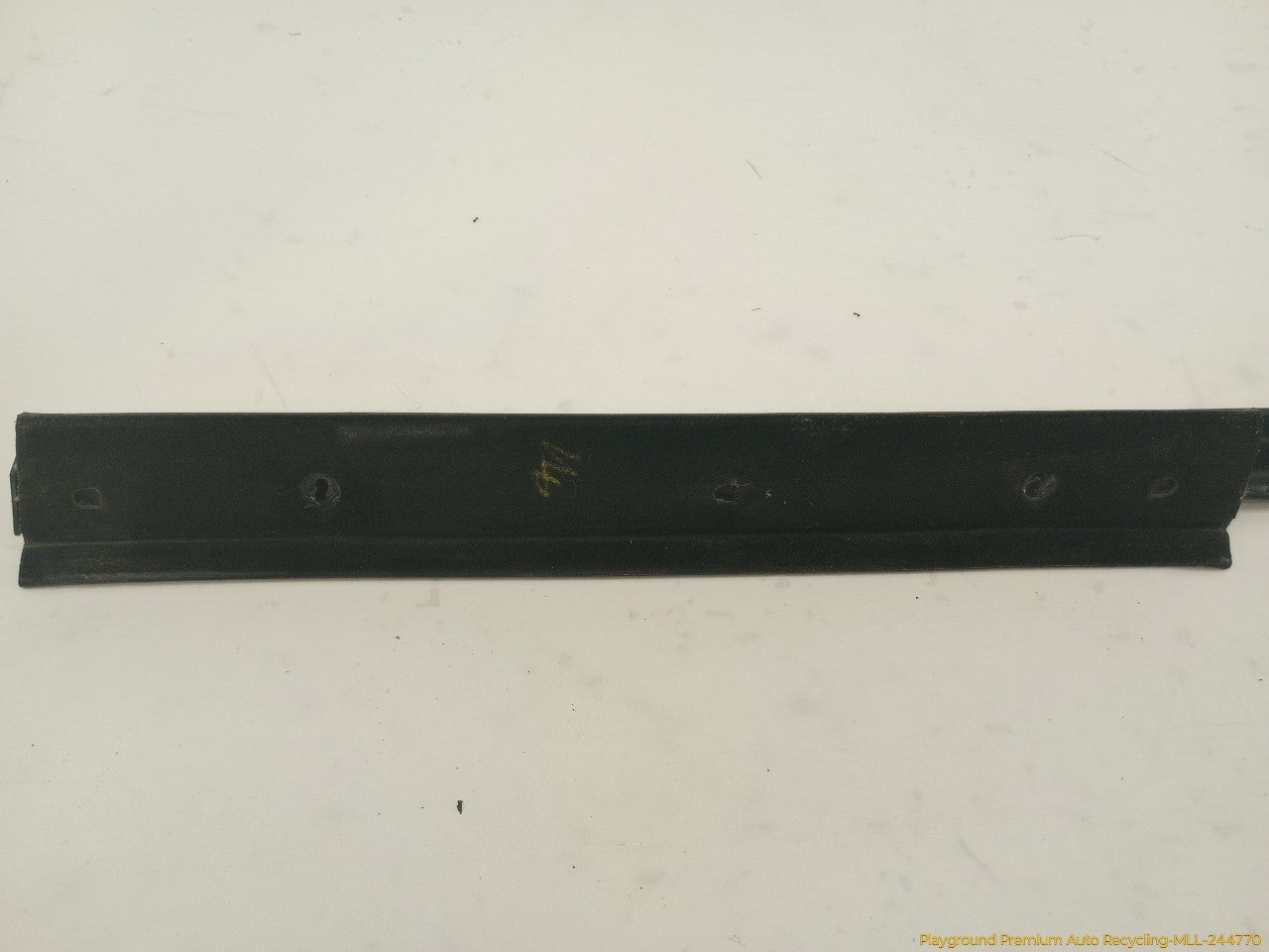 Ford Mustang Pair Of Exterior Quarter Side Trim