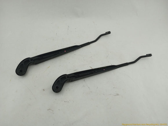 Mini Clubman Pair Of Front Wiper Arms