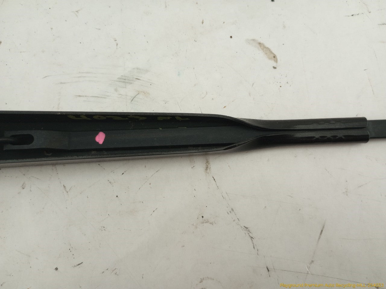 Mini Clubman Pair Of Front Wiper Arms