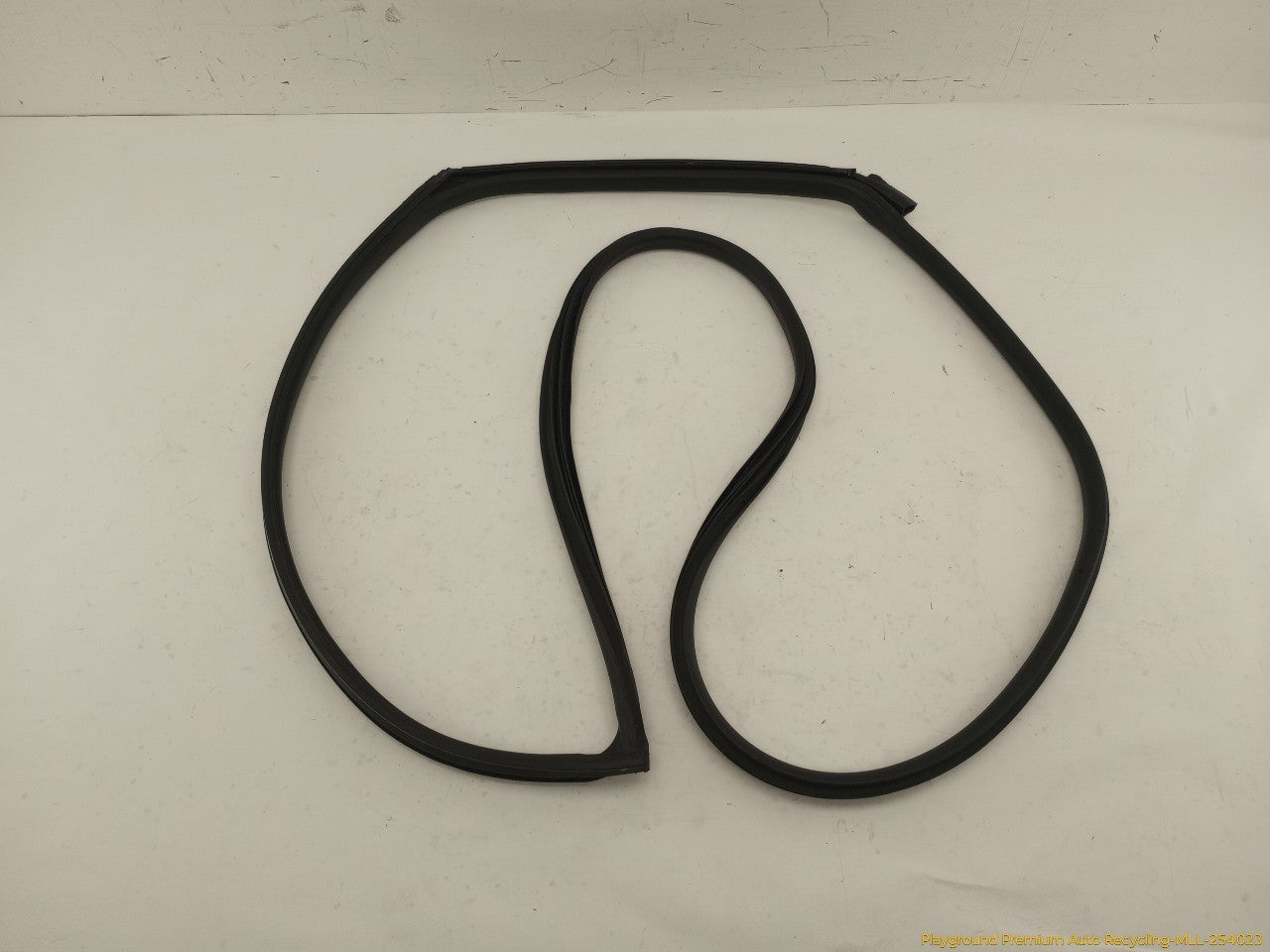 Mini Clubman Passenger Right Front Door Molding - 0