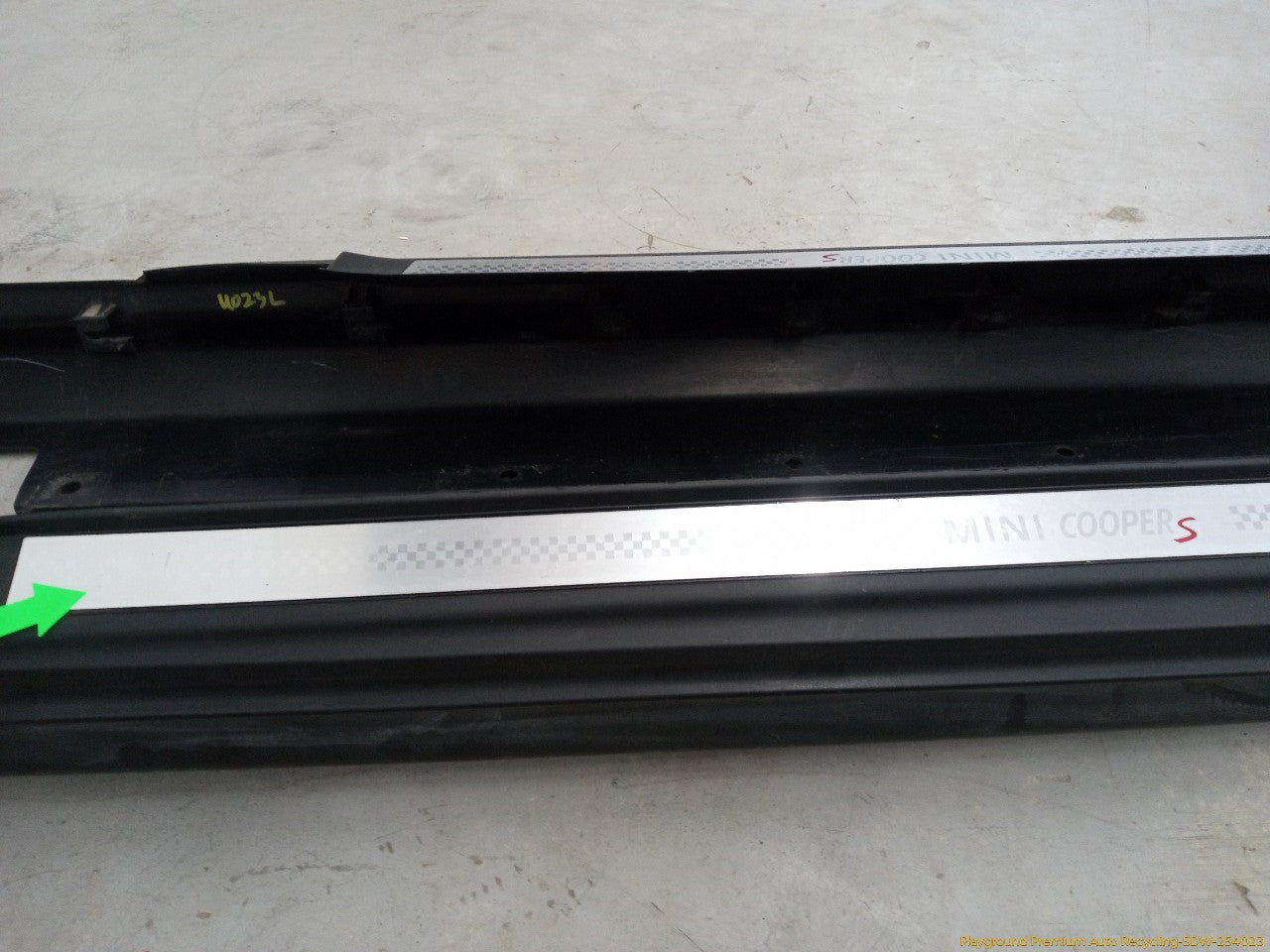 Mini Clubman Pair Of Rocker Panel Side Skirts
