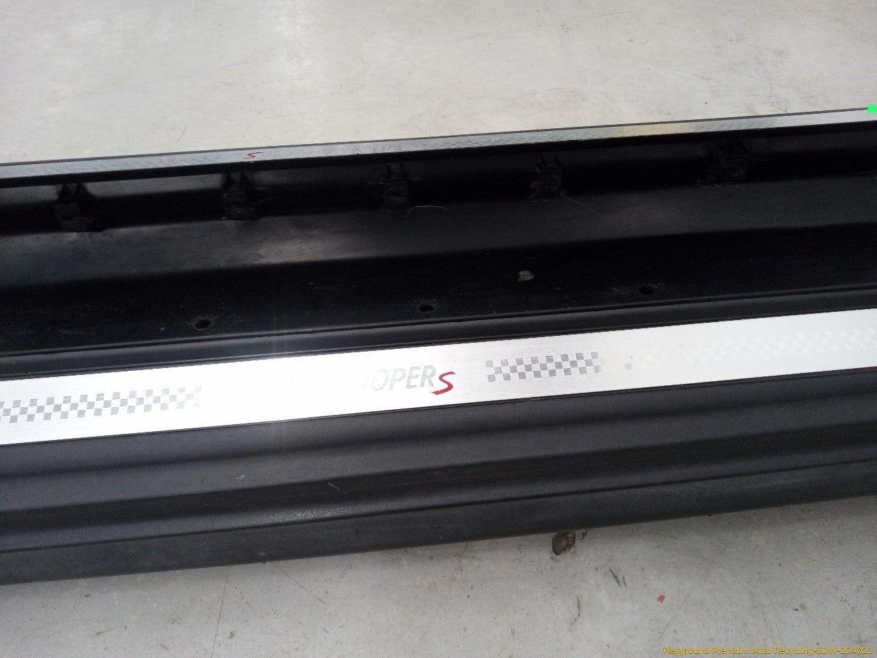 Mini Clubman Pair Of Rocker Panel Side Skirts
