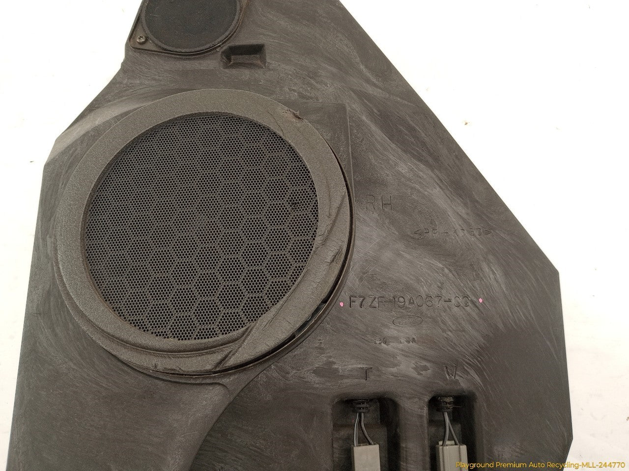 Ford Mustang Set Of 6 Audio Speakers