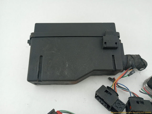 Saab 903 Engine Fuse Box & Pig Tails