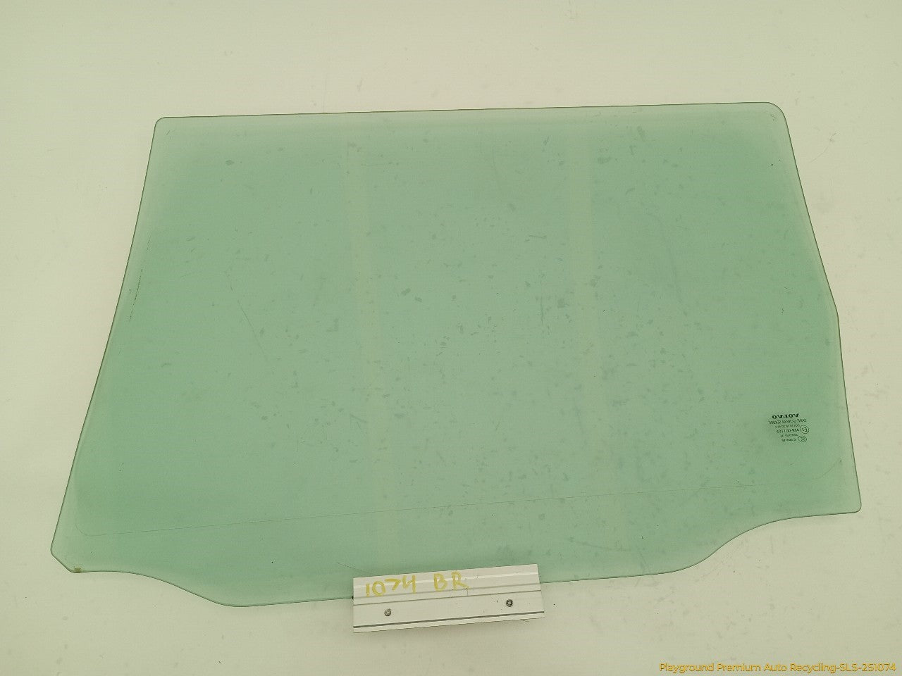 Volvo XC70 Passenger Right Rear Door Window Glass