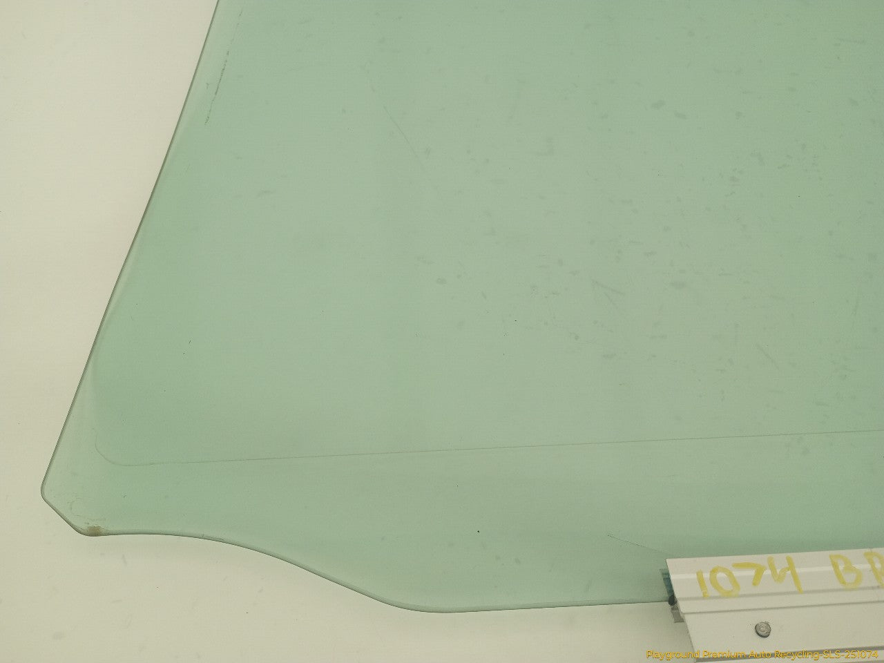 Volvo XC70 Passenger Right Rear Door Window Glass