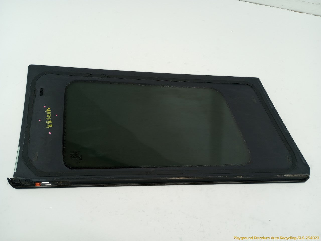 Mini Clubman Passenger Right Rear Quarter Window Glass