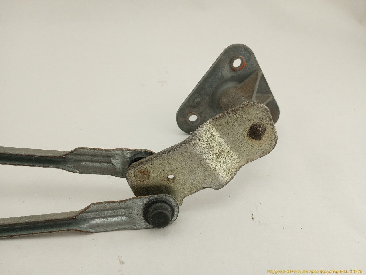 Ford Mustang Windshield Wiper Transmission Linkage
