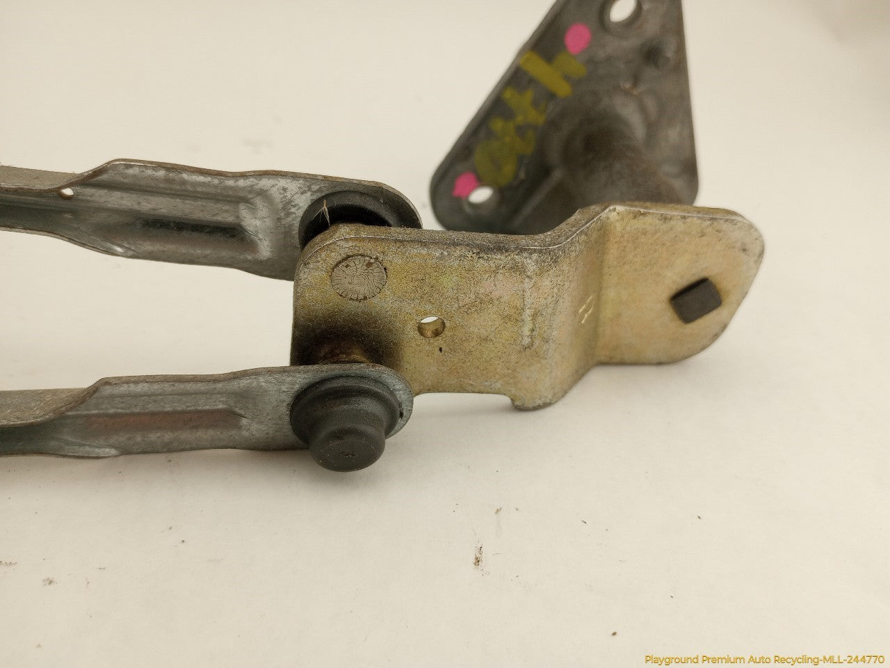 Ford Mustang Windshield Wiper Transmission Linkage