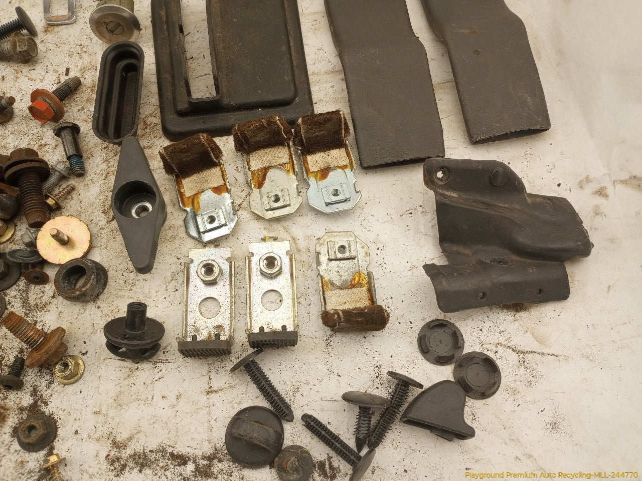 Ford Mustang Dismantling Hardware Fasteners Bolts & Nuts