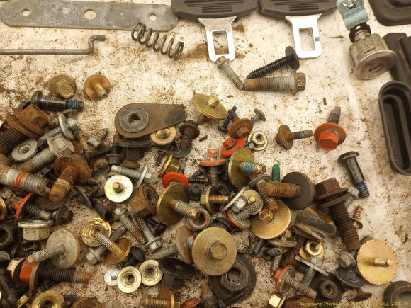 Ford Mustang Dismantling Hardware Fasteners Bolts & Nuts