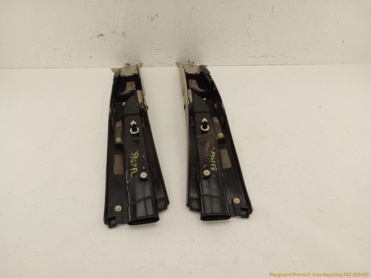 Volvo XC70 Pair Of Center B Pillar Trim - 0