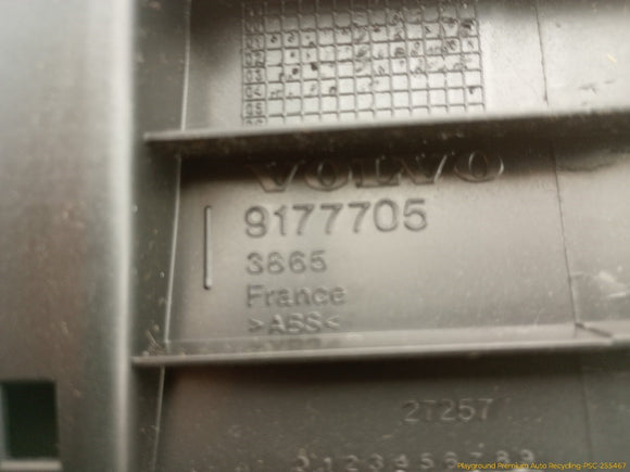 Volvo XC70 Instrument Cluster Bezel Trim