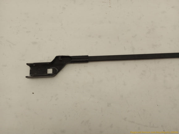 Volkswagen CC Pair Of Windshield Wiper Arms
